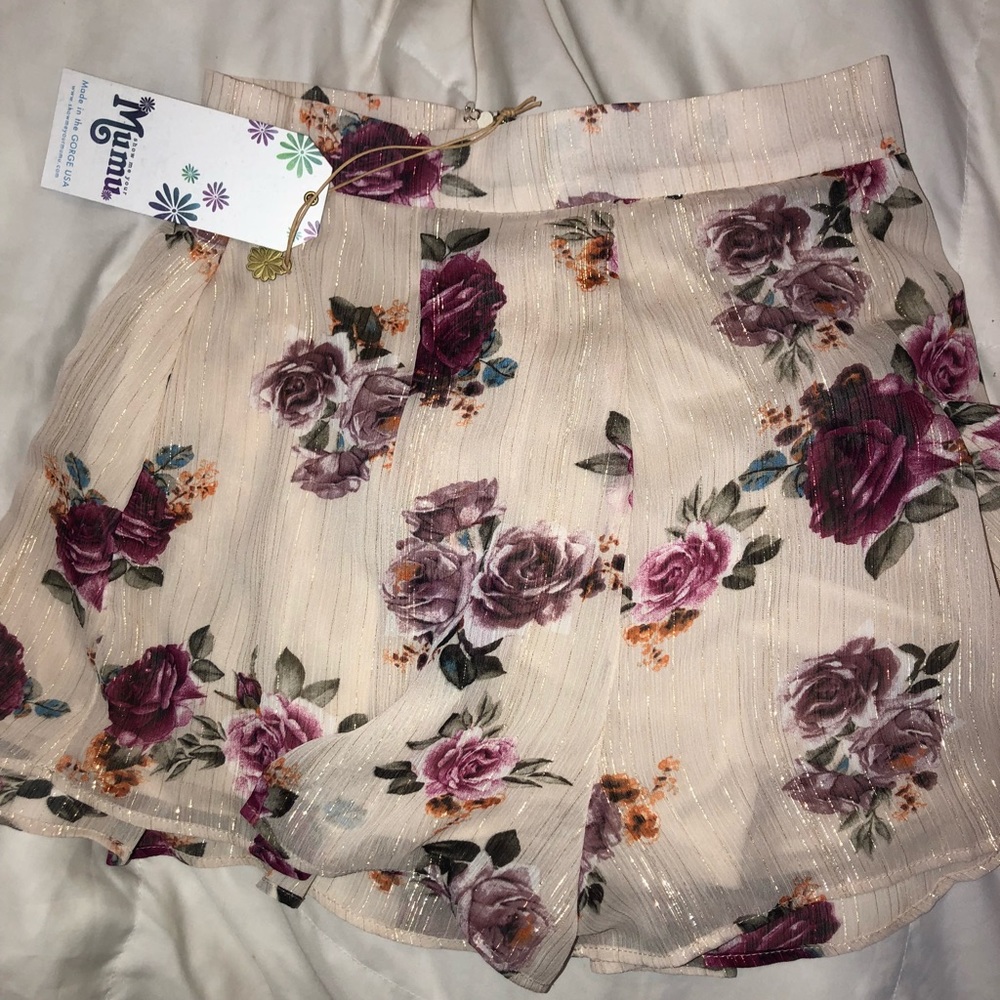 Show me your mumu blushing buddy shorts NWT